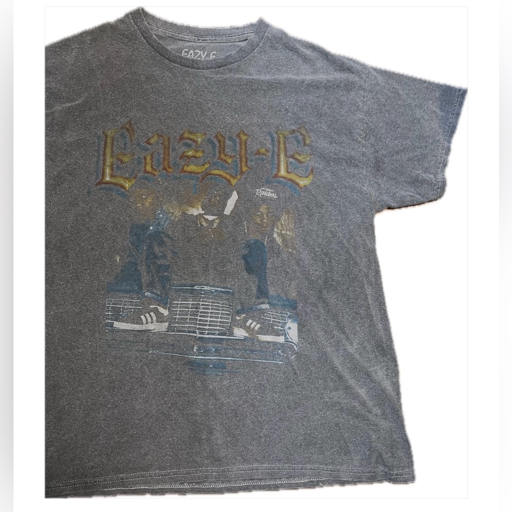 Tee - Picture 2 of 3